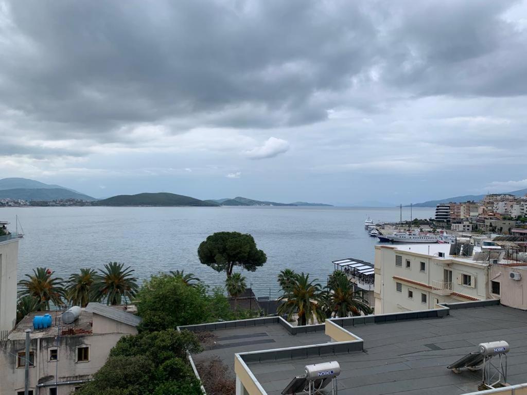 Delfin Apartments Sarandë Esterno foto