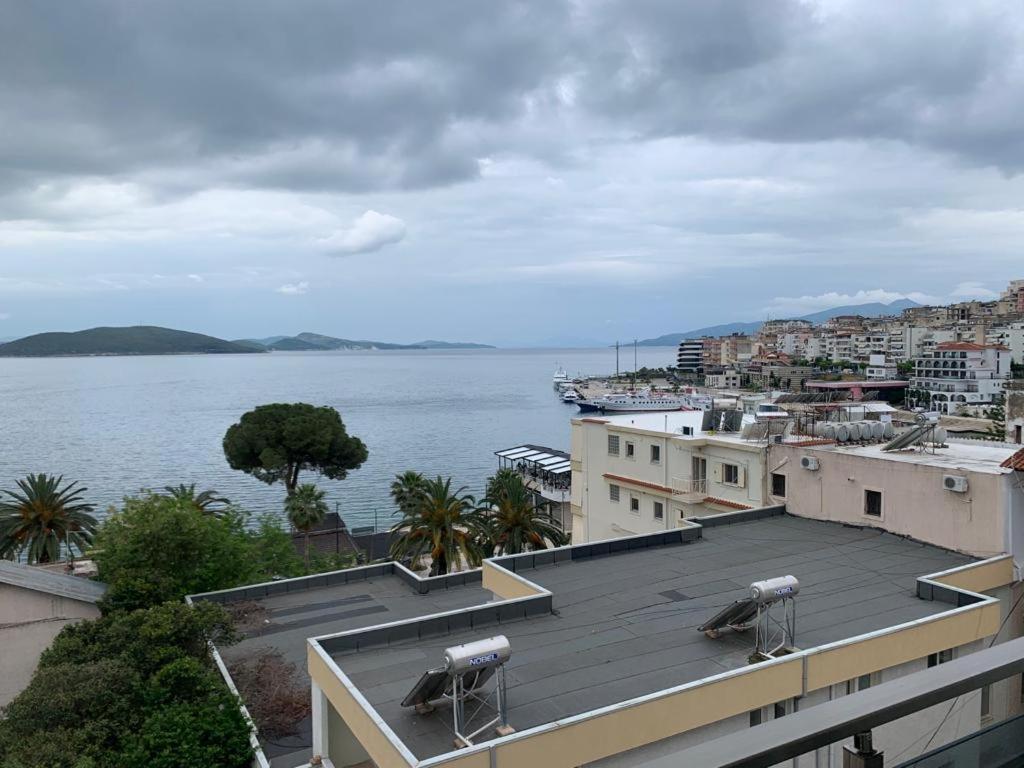 Delfin Apartments Sarandë Esterno foto