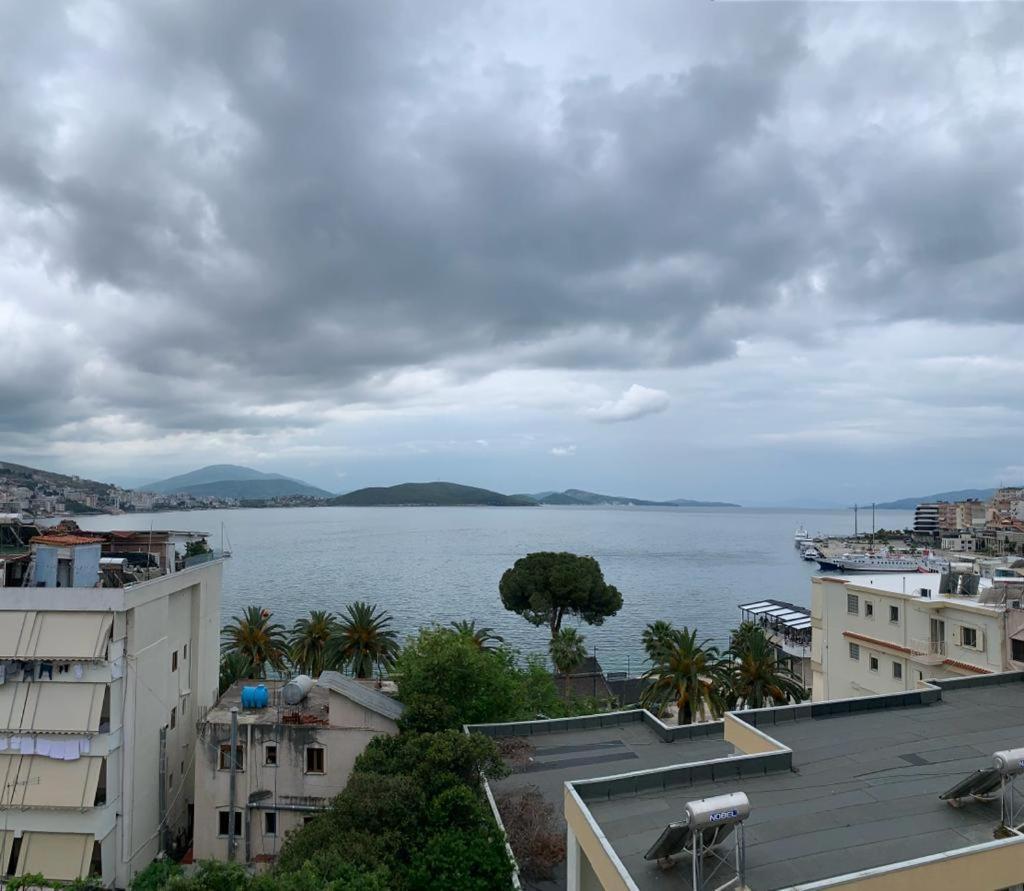 Delfin Apartments Sarandë Esterno foto