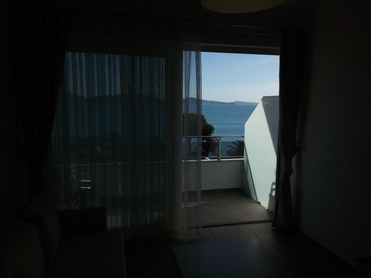 Delfin Apartments Sarandë Esterno foto